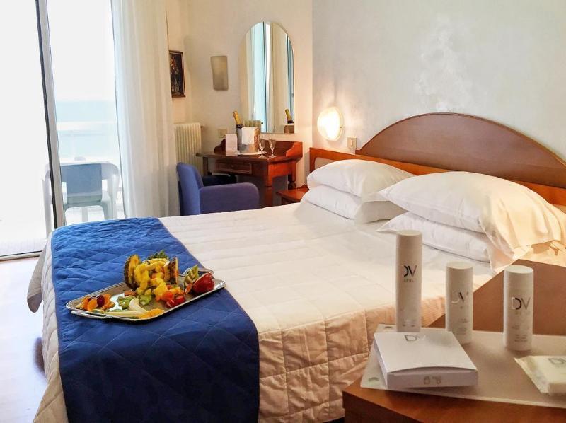 Hr Hotel